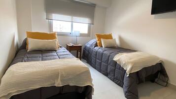 3 quartos, edredons de pluma, camas com colchões pillow-top