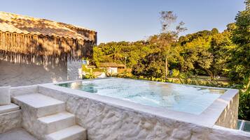 Colchones con pillow-top, wifi gratis y ropa de cama