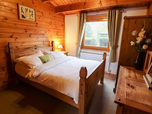 3 bedrooms, individually decorated, individually furnished