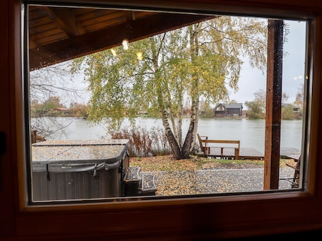 Interior. Avocet Lodge