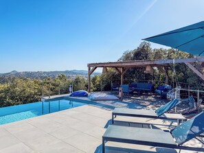 Outdoor pool, a heated pool - Villa with sea view and heated infinity pool (Porto-Vecchio)