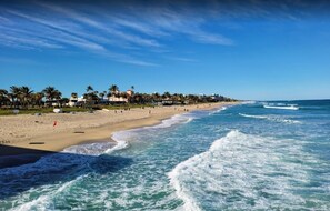 Camastros y toallas de playa