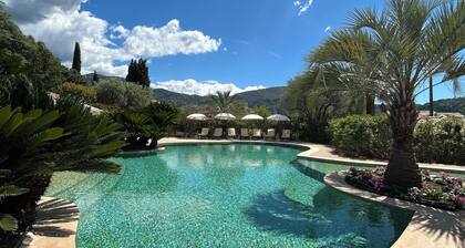 Villa climatisée grand confort avec jardin privé, piscine