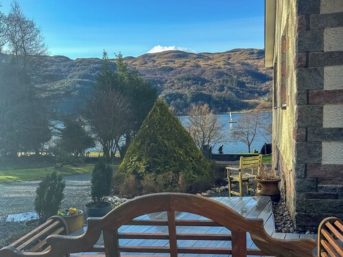 4 bedroom accommodation in Colintraive