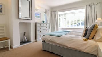 4 bedrooms, individually decorated, individually furnished, free WiFi