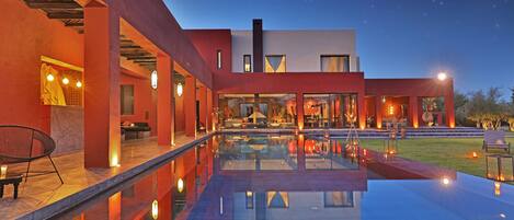 Fachada da propriedade