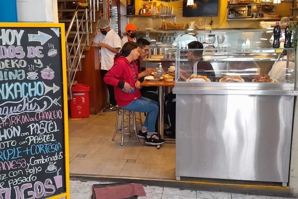 Food court
