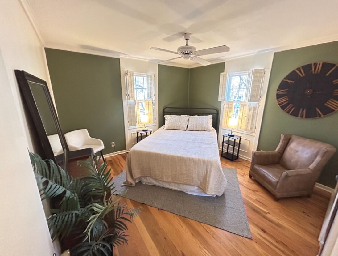 2 habitaciones, escritorio, cuna de viaje y wifi 