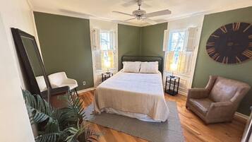 2 habitaciones, escritorio, cuna de viaje y wifi