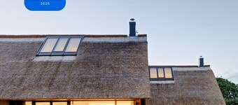 Reetdach trifft Moderne, Seeblick; Sauna, Garten und viel mehr...