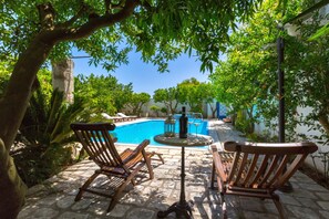 Seasonal outdoor pool - 3008 Dimora Donn`anna - Bilo 4 by Barbarhouse (Ortelle)