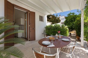 Dining - 3008 Dimora Donn`anna - Bilo 4 by Barbarhouse (Ortelle)