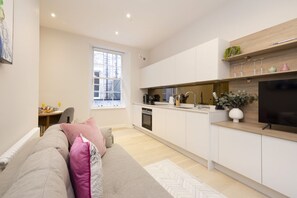 Flat-screen TV, offices