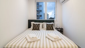 3 bedrooms, iron/ironing board, free WiFi, bed sheets