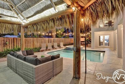 Spectacular 7BR Heated Pool Jacuzzi Tiki Game
