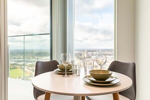 Dining - Icon Tower Flat VI - North Acton (London)