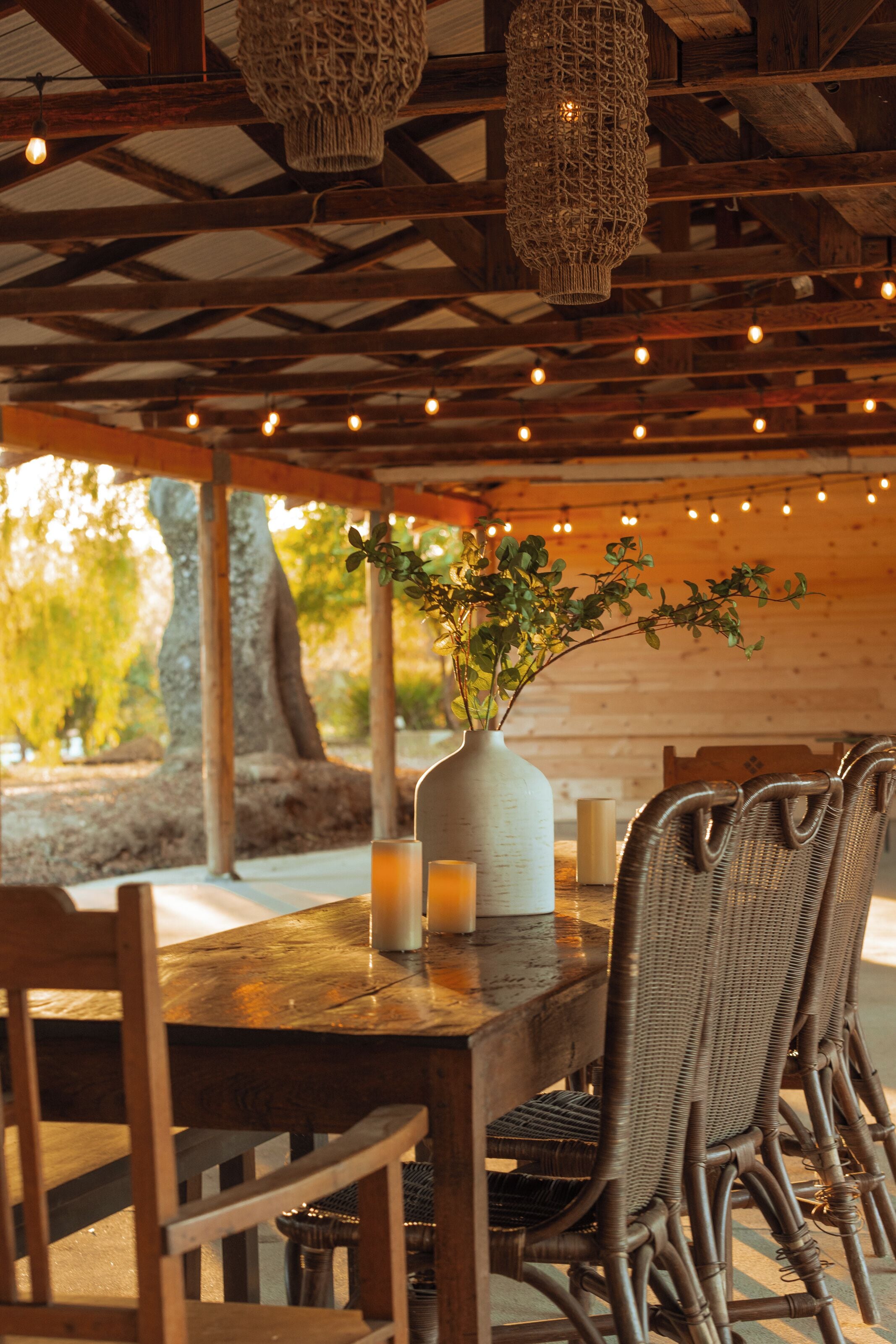 Outdoor dining