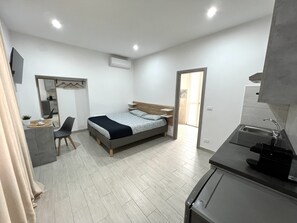 1 bedroom, desk, iron/ironing board, free WiFi