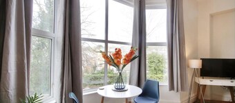 Stunning Large 1-bed Apartment in Tunbridge Wells