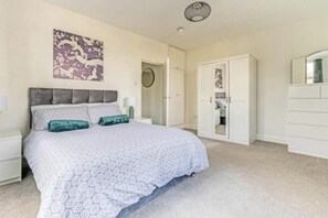 Apartment, 1 Queen Bed