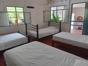 8 bedrooms, WiFi