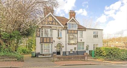 Stylish Studio in Heart of Tunbridge Wells