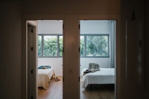 In-room safe, individually decorated, individually furnished - El Naranjito de Triana (Seville)