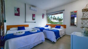 Rideaux occultants, Wi-Fi gratuit, draps fournis