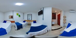 Quarto quádruplo clássico | 1 quarto, cortinas blackout, Wi-Fi de cortesia, roupa de cama