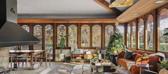 House in the Clouds : As seen on Netflix