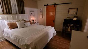 2 bedrooms, iron/ironing board, bed sheets