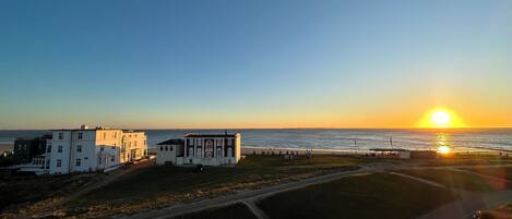 Beach/ocean view