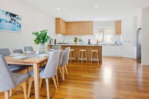 Dining - Beach House Retreat - Sea and Mountain Views (Dromana)