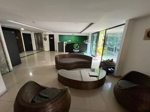 Reception - Farum Hotels (Medellín)