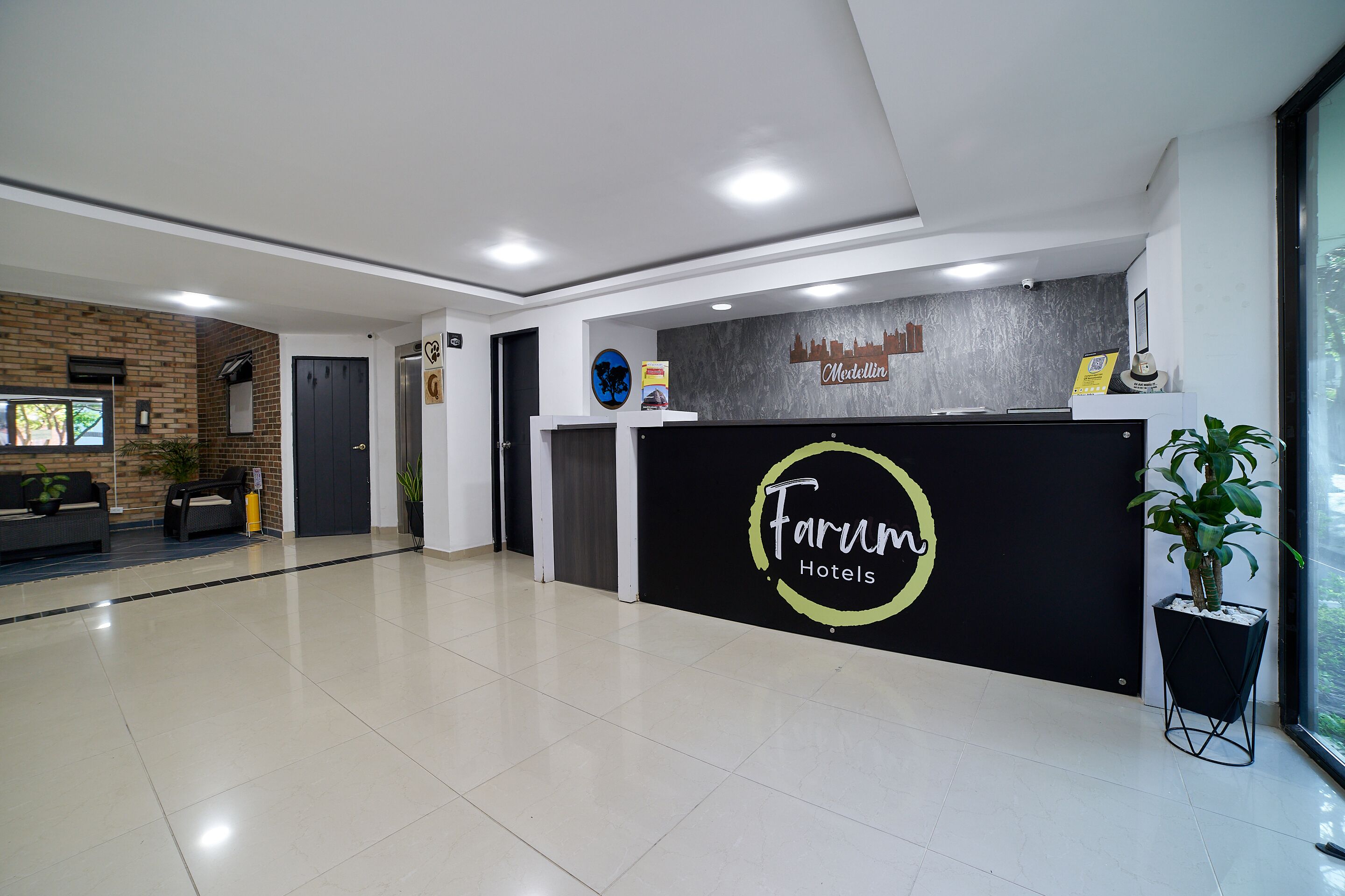 Foto - Hotel Express Medellin FARUM
