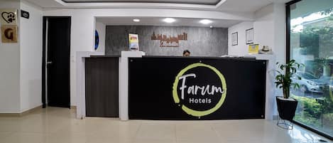 Comptoir dâenregistrement et de dĂ©part