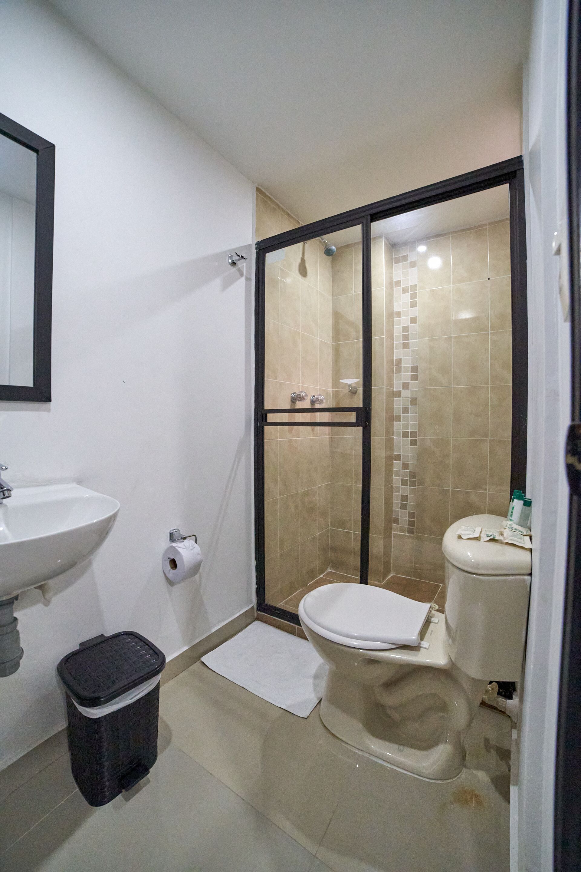 Foto - Hotel Express Medellin FARUM