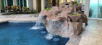 Dream Beach Front Condo