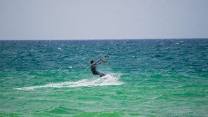 Surfing/boogie boarding