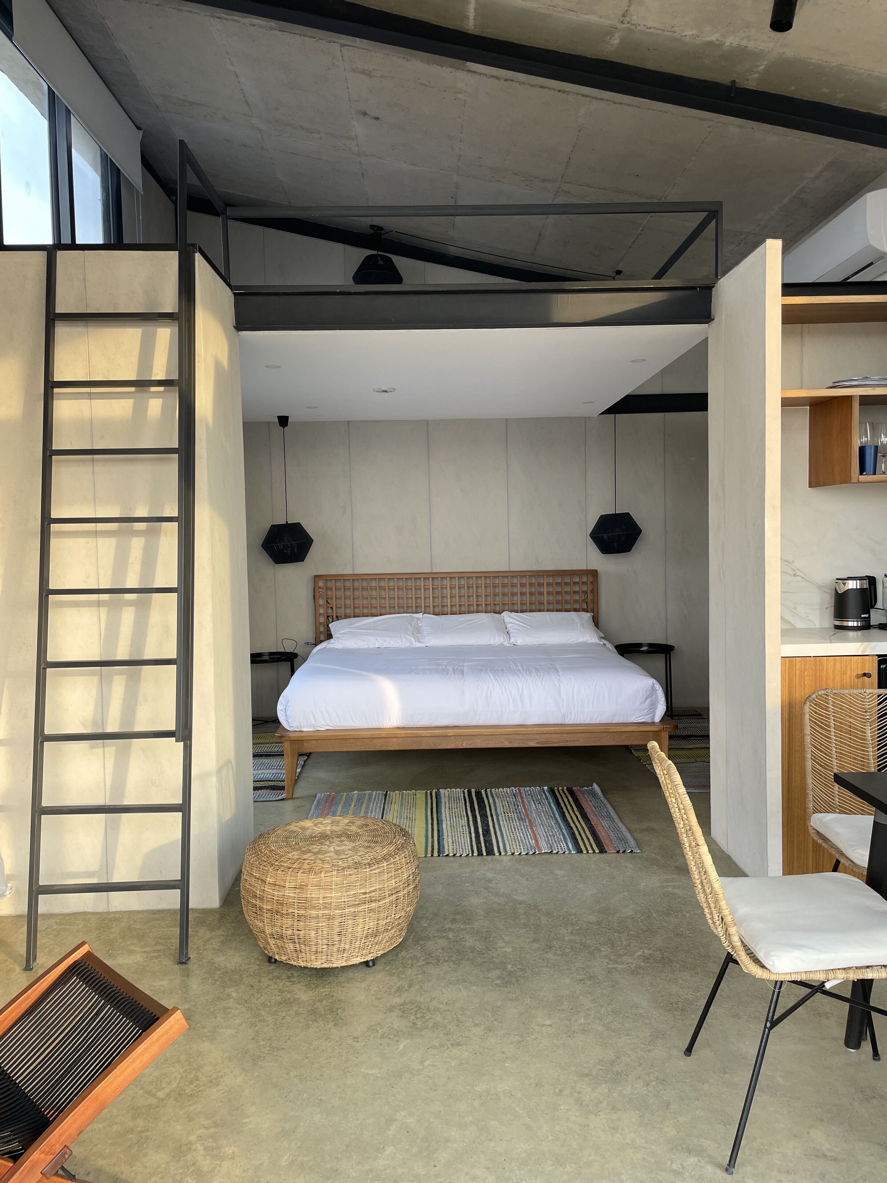 Minibar, in-room safe, free WiFi, bed sheets