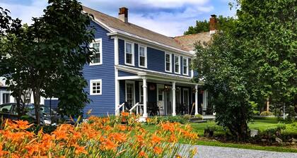 Getaway Near Mass MoCA, Great Hiking, Scenic Views