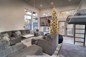 Smart TV, video games, stereo