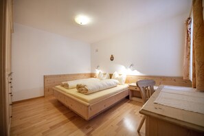 2 Schlafzimmer, kostenloses WLAN, Bettwäsche