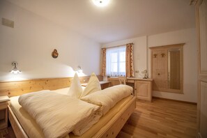 2 chambres, Wi-Fi gratuit, draps fournis