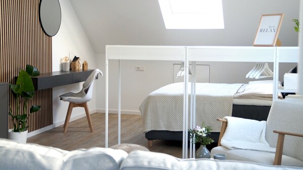 1 bedroom, free WiFi, bed sheets