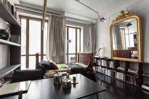 1 quarto, escrivaninha, ferros/tábuas de passar roupa, Wi-Fi