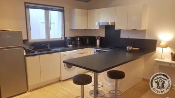 Kühlschrank, Mikrowelle