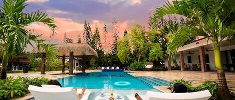 Ulkouima-allas, lämmitetty uima-allas