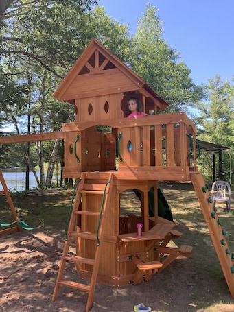 Área de parrillas y picnic. Musky Joes Twin Pines Resort