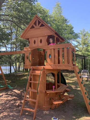 Musky Joes Twin Pines Resort